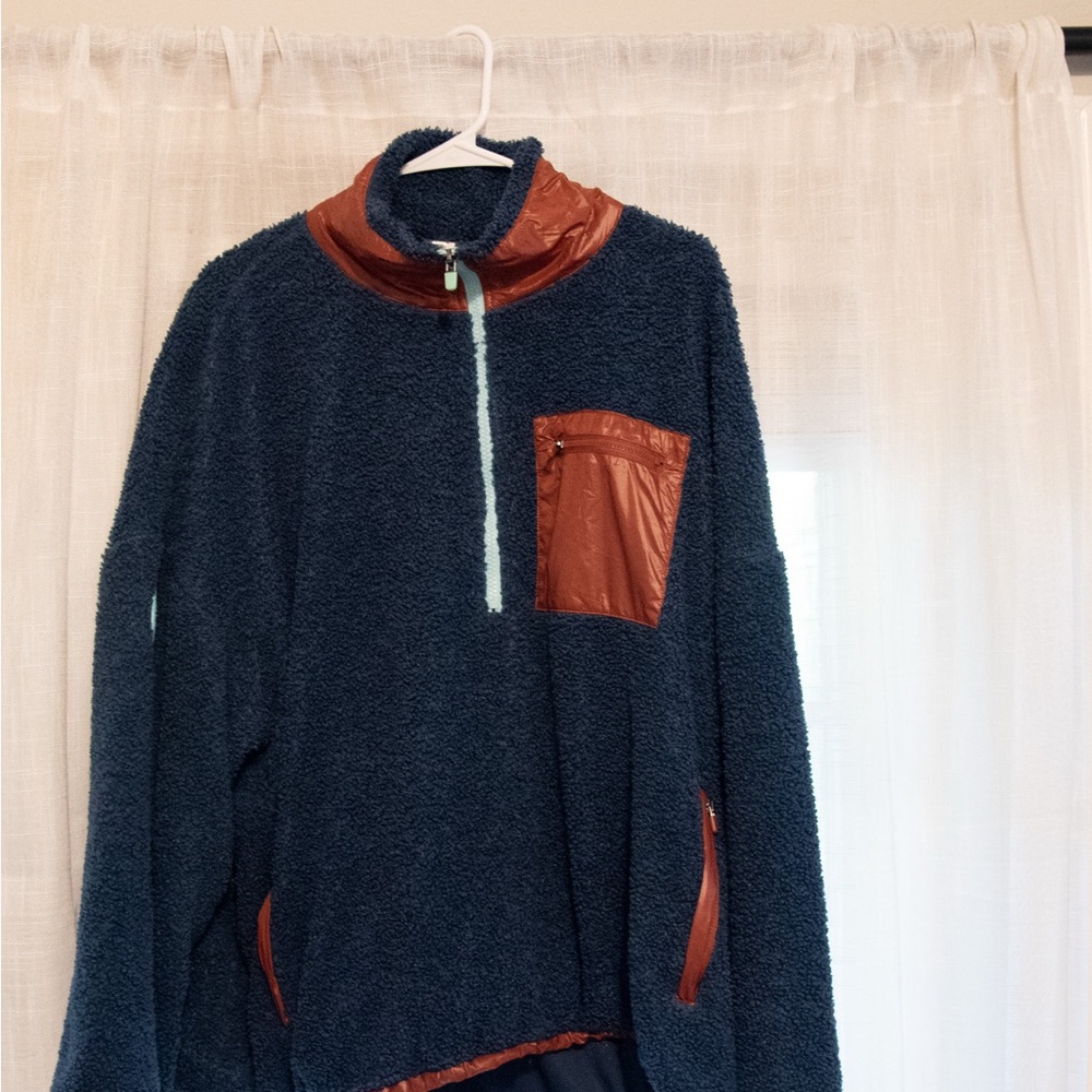 Fabletics Sherpa Pullover